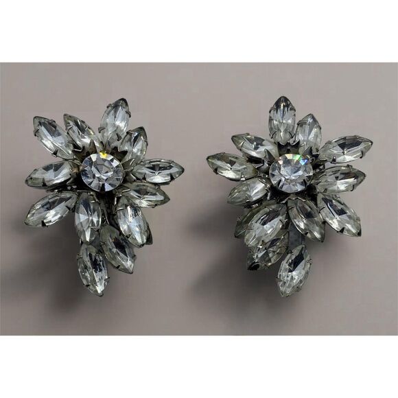 Vintage Rhinestone Clip-On Earrings – Sparkling Floral Statement - Picture 2 of 11